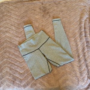 Herringbone lululemon leggings